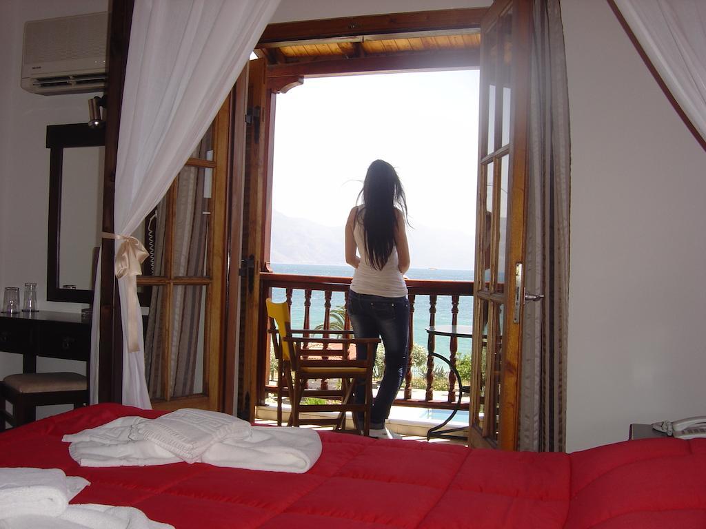 Hotel Porto Lourba Galaxídhion Zimmer foto